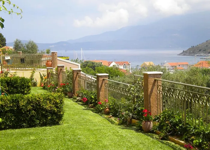 Villa Garden *